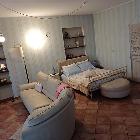 Il Germano Reale Bed & Breakfast Alba  Cameră foto